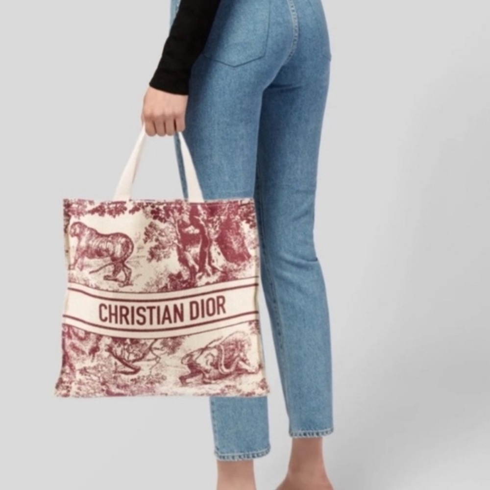 NEW DIOR TOTE